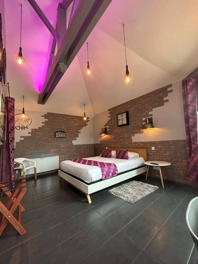 Hôtel pour 2 personnes, avec terrasse dans Office De Tourisme De Courseulles Sur Mer - 3