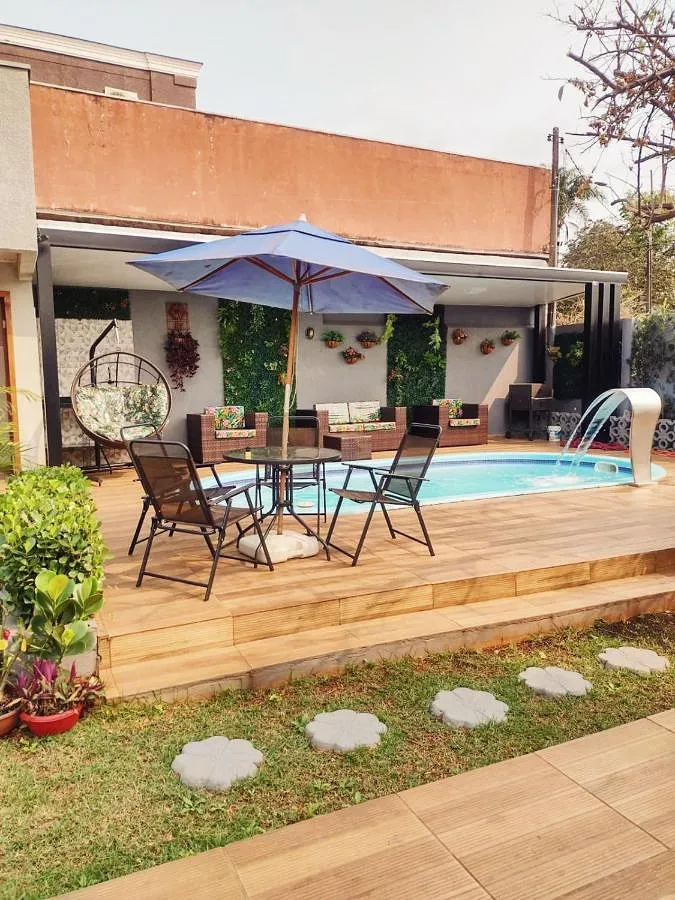 Apartamento de vacaciones para 4 personas, con vistas y terraza además de jardín y piscina - 1