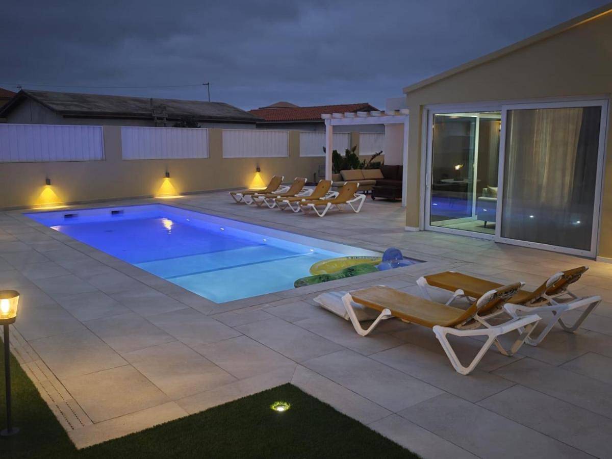 Villa with Private Pool in Lajares, La Oliva