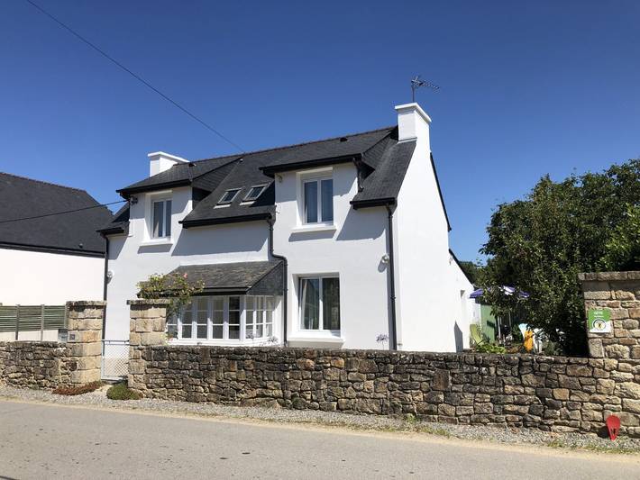 Gîte pour 6 personnes, avec terrasse et jardin