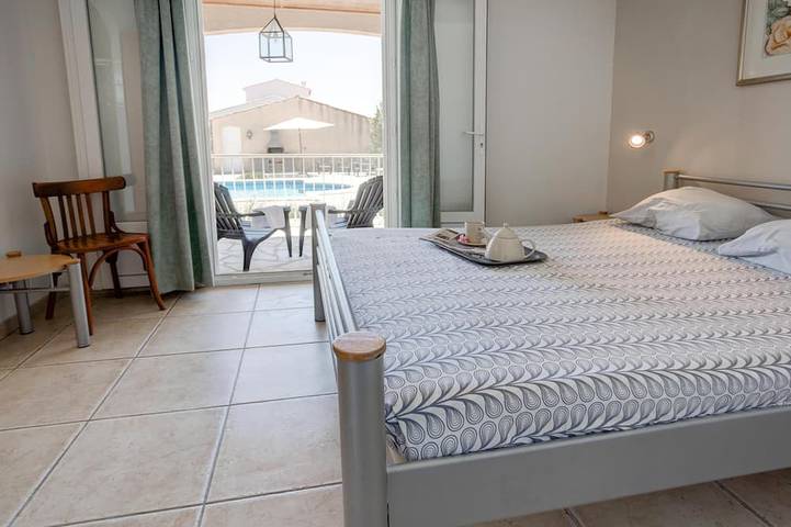 Location de vacances pour 8 personnes, avec terrasse et jardin, animaux acceptés à Aigne - 2