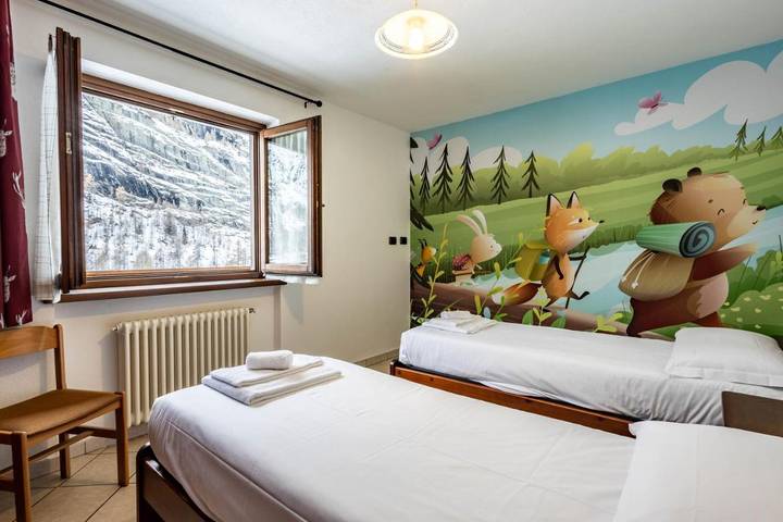 Gîte pour 7 personnes, avec vue et balcon dans Valgrisenche