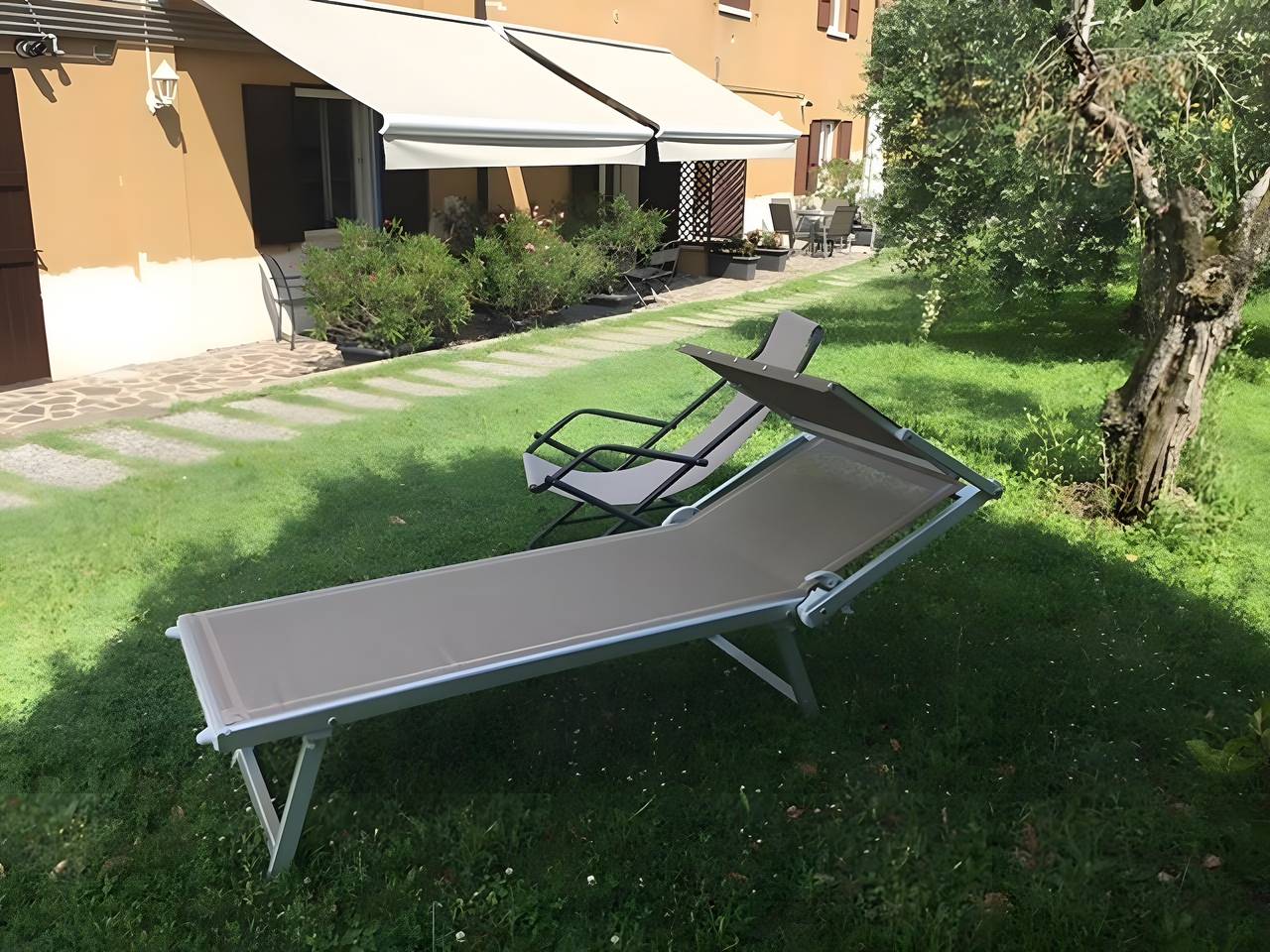 Apartamento entero, Apartamento 'Bio Forester Belgrano' con jardín compartido, Wi-Fi y aire acondicionado in Manerba del Garda, Montañas Garda