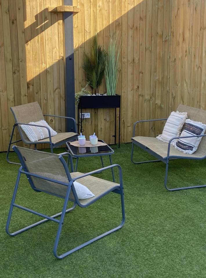 Gîte pour 4 personnes, avec terrasse et jardin à Sainte-Marie-la-Mer - 2