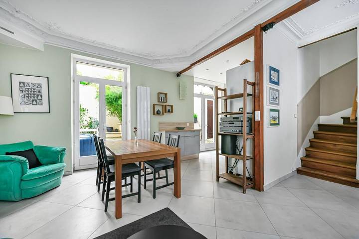 Location de vacances pour 19 personnes, avec jacuzzi à Noisy-le-Grand