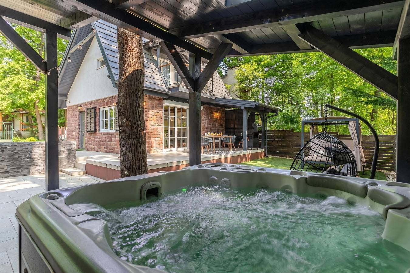 Balchill House With Sauna And Jacuzzi in Révfülöp, Balaton Region