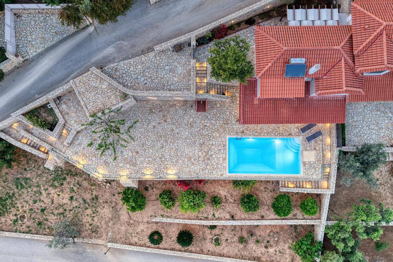 Apollo Romantic Sea View Villa in Xiropigado, Kinuria