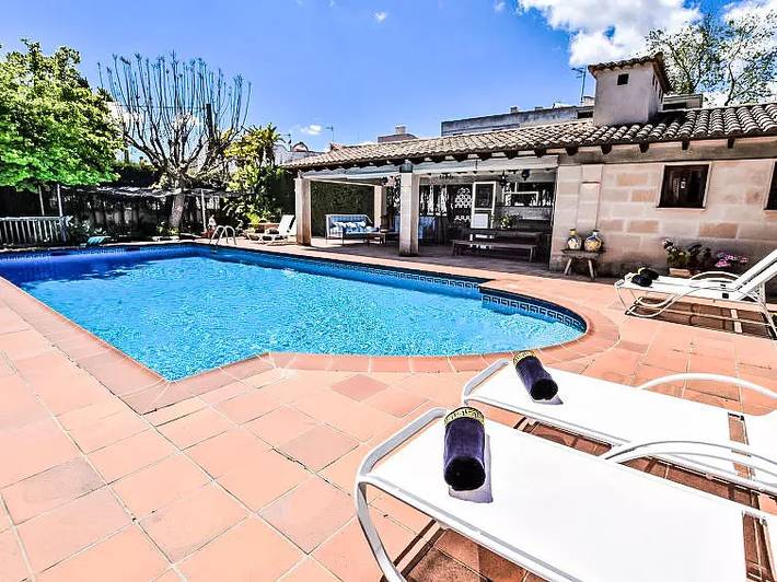 Villa für 10 Personen, mit Pool und Garten - 1