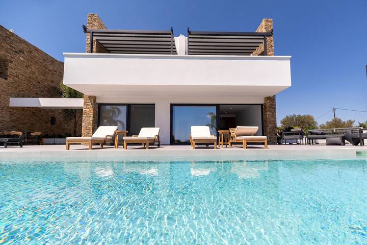 Ferienhaus für 6 Personen, mit Balkon und Terrasse sowie Garten in Asini