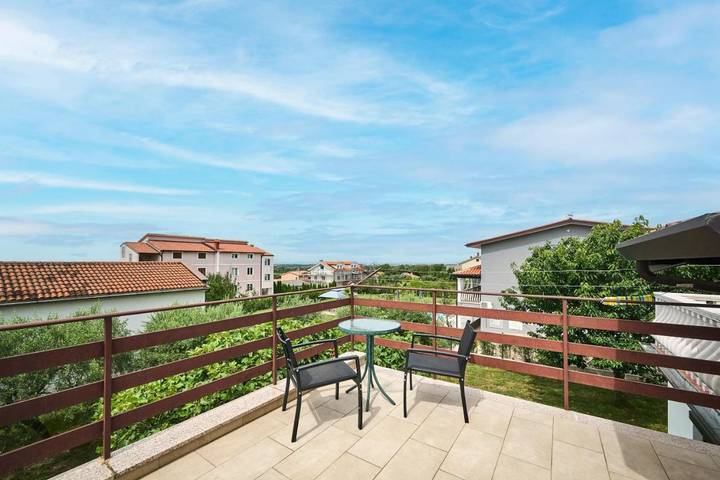 Ferienwohnung für 6 Personen, mit Ausblick und Garten sowie Terrasse, mit Haustier