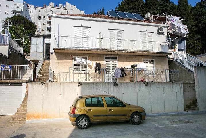 Guest House Kusalo- Double Room with Patio (Soba 2) in Dubrovnik, Grad Dubrovnik