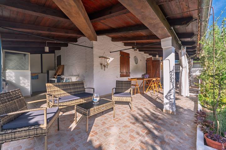 Casa vacanza per 4 persone, con giardino a San Teodoro