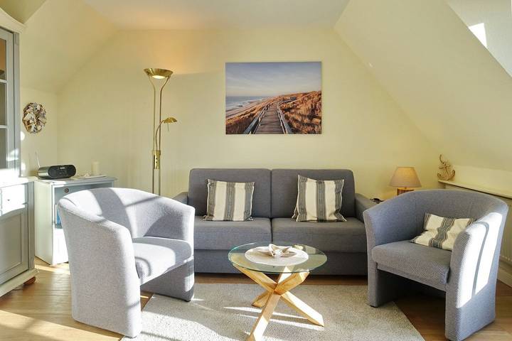 Ferienwohnung für 2 Personen, mit Balkon in Wenningstedt