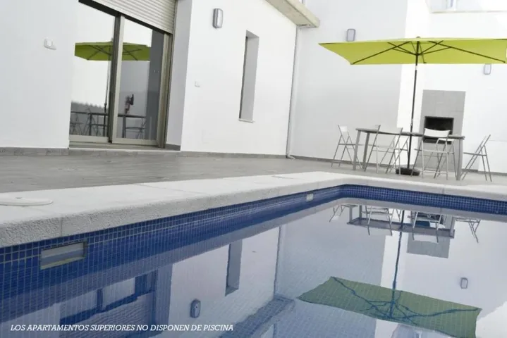 Apartamento de vacaciones para 4 personas, con piscina y vistas - 1