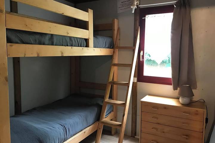 Gîte pour 4 personnes, avec jacuzzi ainsi que piscine et jardin à Valojoulx - 3