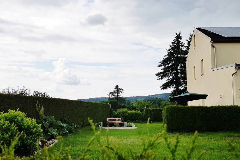 Ganze Wohnung, Ferienwohnung Flöhatalblick im Erzgebirge. in Olbernhau, Erzgebirge