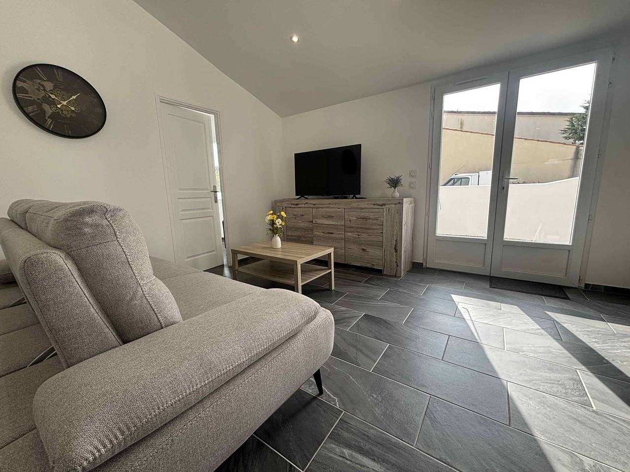 Casa de 3 habitaciones cerca de la playa en Saint-Denis-d'Oléron, ideal para deportes acuáticos in Saint-Denis-d'Oléron, Côte de Beauté