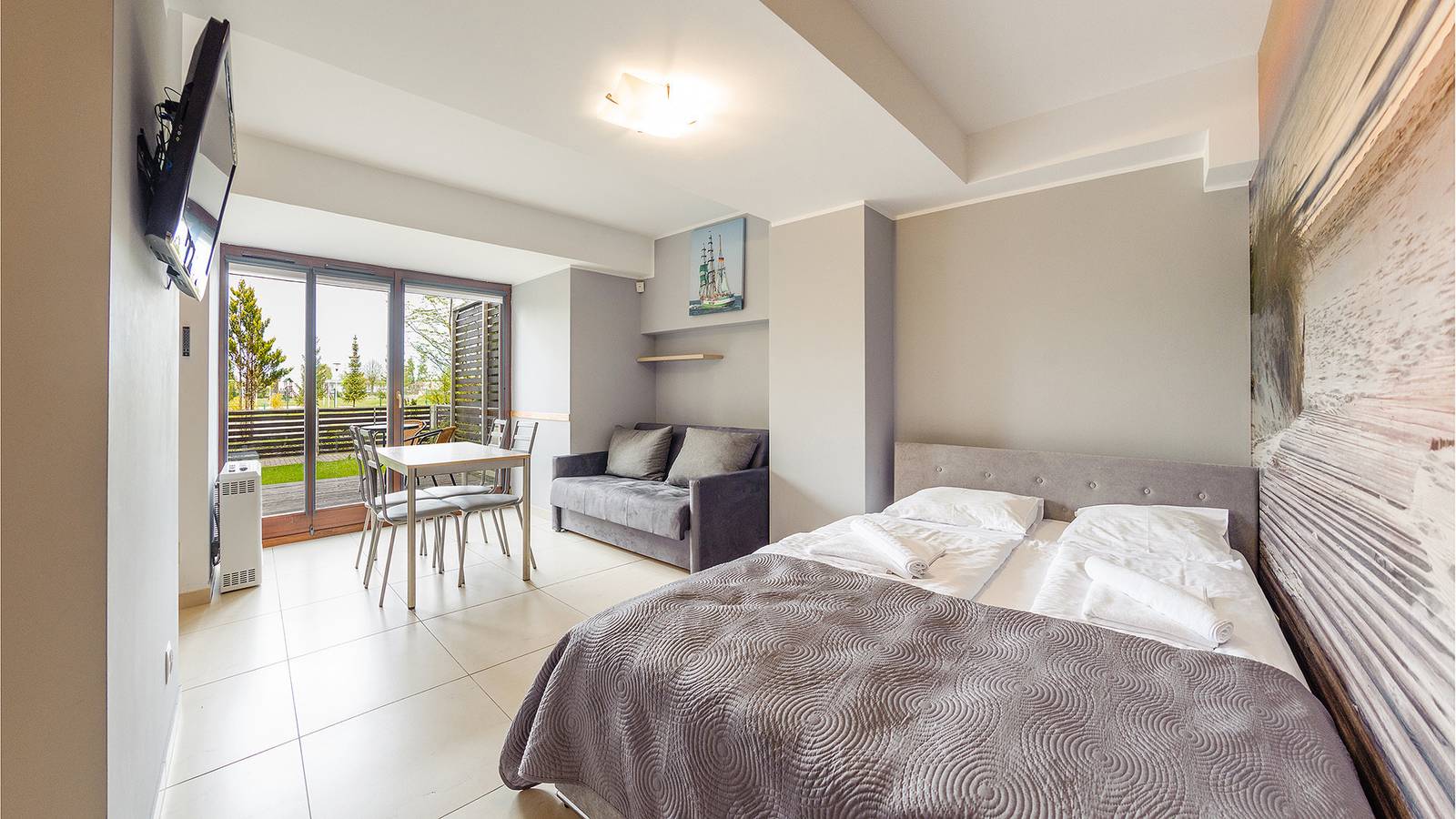 Cały apartament wypoczynkowy, Apartament wakacyjny dla 4 osób z ogród in Sarbinowo, Powiat koszaliński