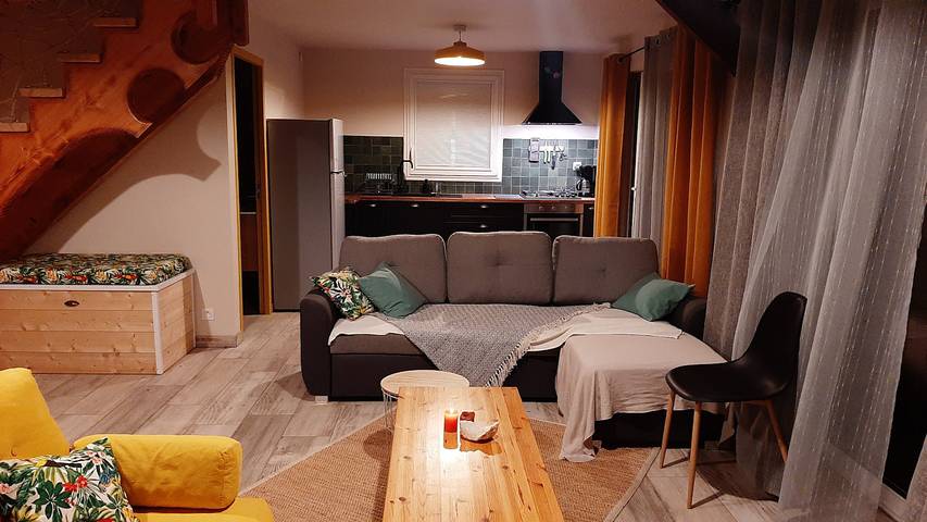 Gîte pour 5 personnes, avec terrasse et jardin dans Monts d'Arrée - 2