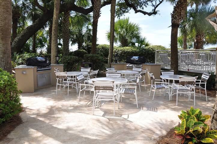 Vacation rental for 5 people, with yard and pool as well as terrace in Palmetto Dunes