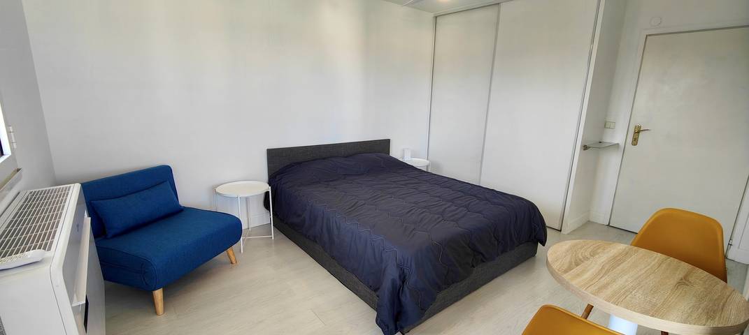 Gîte pour 2 personnes, avec balcon, adapté aux familles dans Plage du Capitole - 3