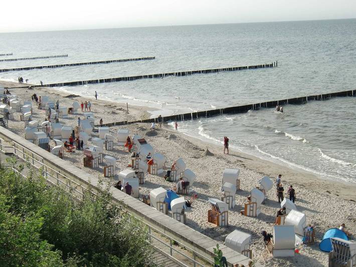 Ferienhaus für 8 Personen, mit Terrasse und Garten sowie Sauna in Nienhagen - 3