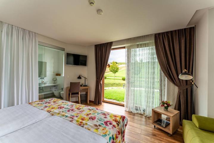 Ferienwohnung für 4 Personen, mit Garten und Ausblick