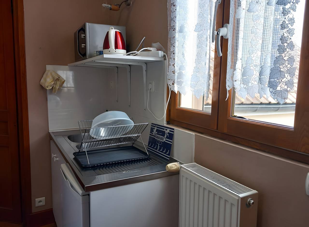 Gastenkamer 'La Chambre d’Alice' met gedeeld terras, tuin en wifi, foto 15