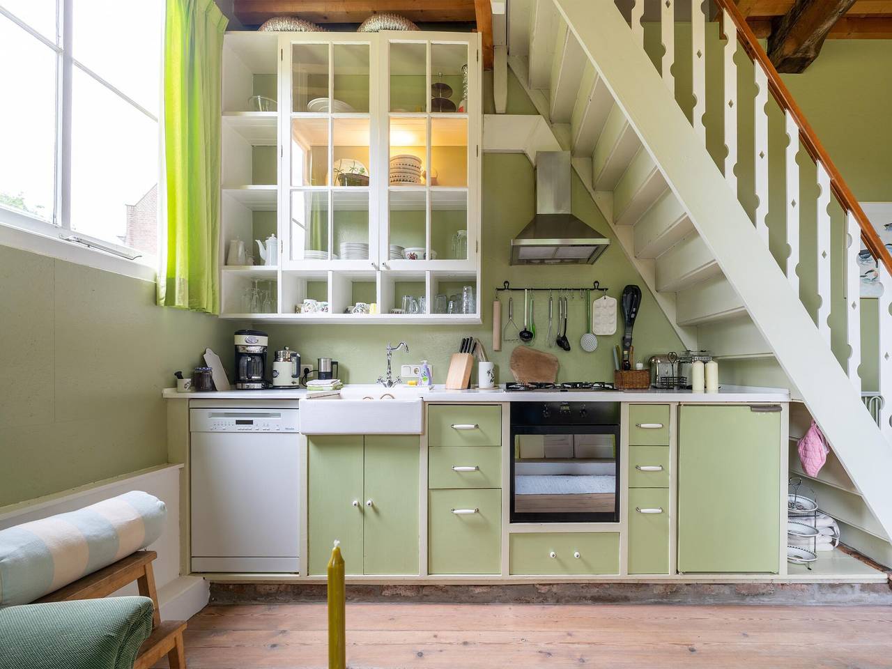 Landhuis in Deil bij rivier Linge in Betuwe