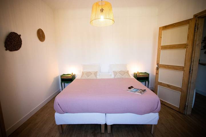 Location de vacances pour 4 personnes, avec jardin et terrasse à Montséret - 2