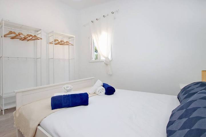 Villa Ses Costes con piscina privada, jardín y vistas panorámicas a las montañas en Alaró in Alaró, Interior de Mallorca