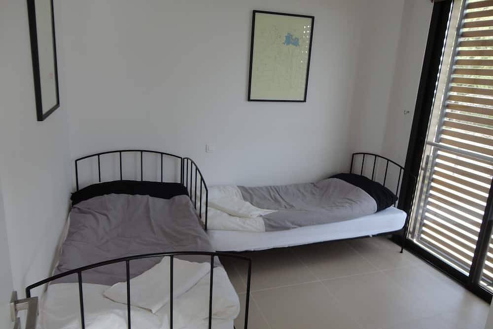 Holiday Guest House, Recent, Infinity pool, sea view,Tourrettes sur Loup/Vence in Tourrettes-sur-Loup, Cannes regio