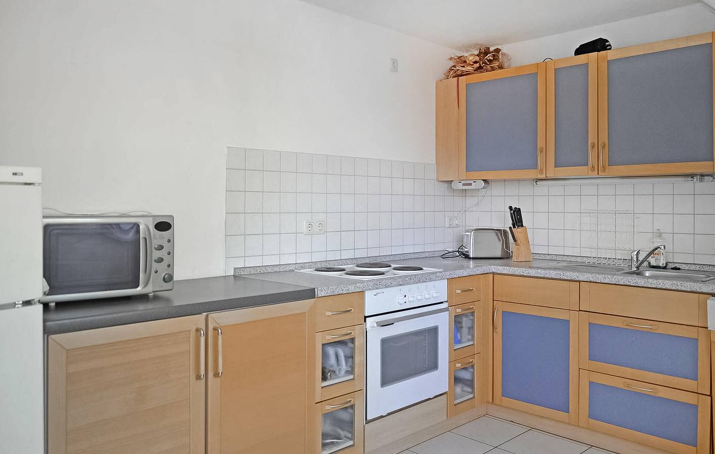 Ganze Ferienwohnung, Modernes Apartment mit Strandzugang, Parkplatz, Internet in Feldberger Seenlandschaft, Mecklenburg-Strelitz