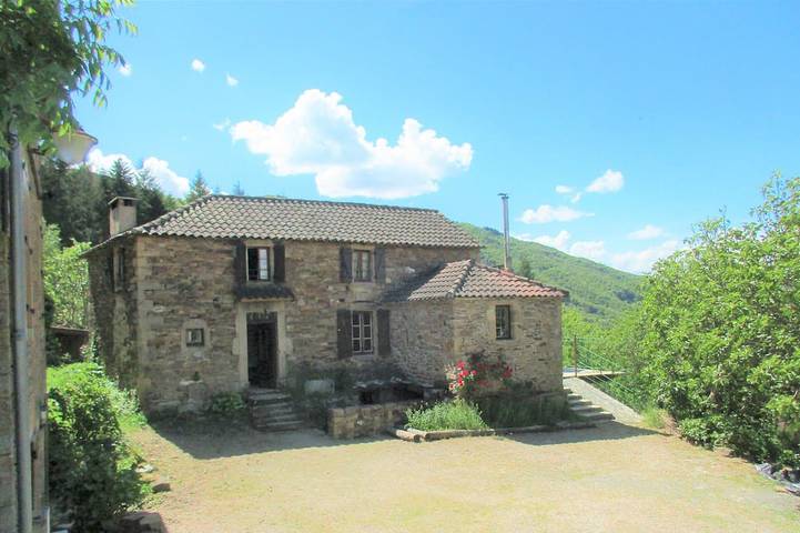 Maison, Parc régional du Grand Causse in Montclar (Aveyron), Parc naturel régional des Grands Causses
