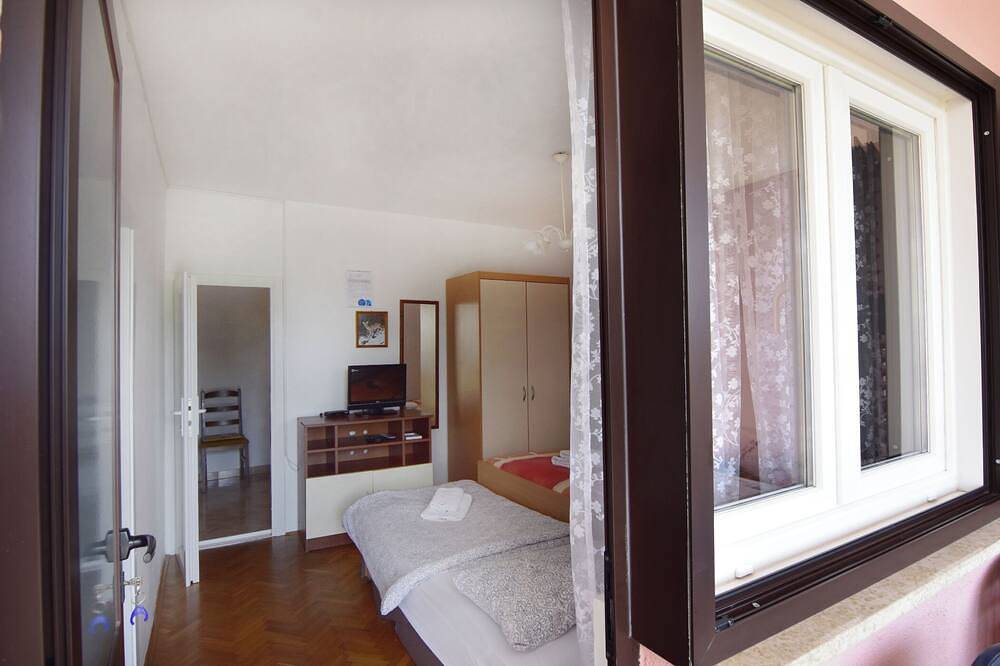 Ganze Wohnung, Kleines, einfaches Apartment Stella Maris 2 in Umag, Umag und Umgebung