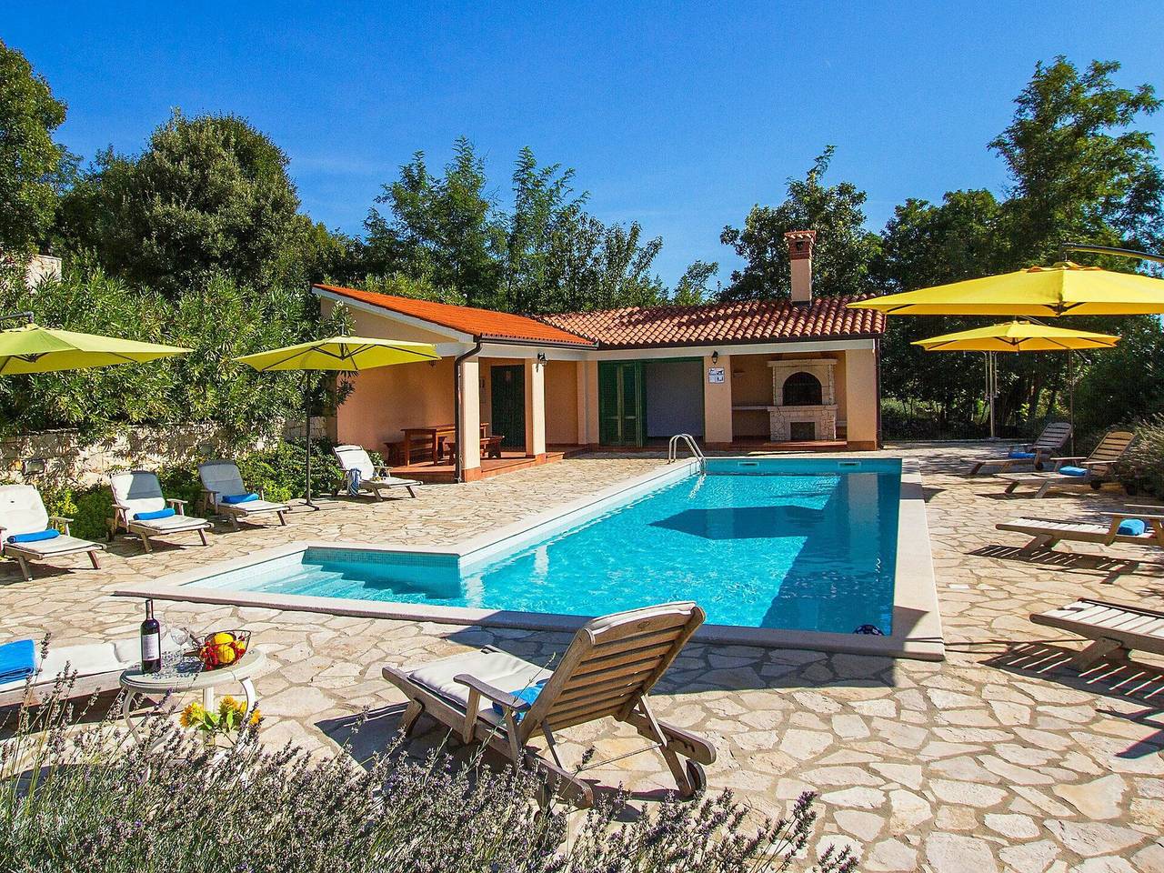 Casa vacanza a Arsia a partire da 516€ a notte