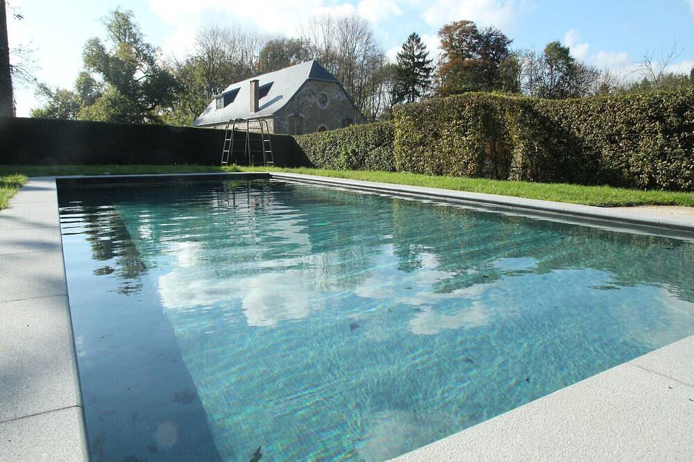 Gesves Castle Grounds Retreat in Gesves, Namur (region)