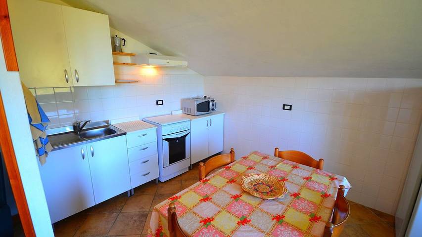 Villa für 9 Personen, mit Pool und Garten in Ligurien - 4