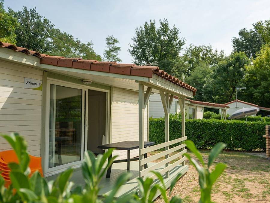 Camping du Lac de Cormoranche - Chalet 6 personnes - Cottage in Cormoranche-sur-Saône, Région de Bourg-en-Bresse