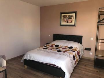 Cottage pour 2 personnes, avec jacuzzi ainsi que jardin et terrasse à Louplande