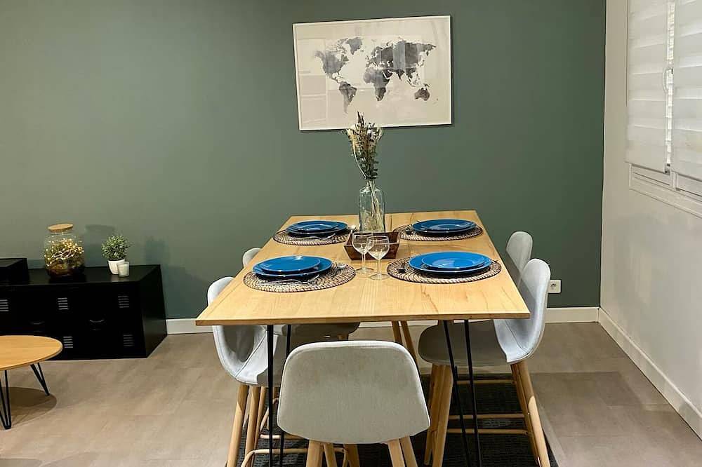 Entire apartment, Magnificent F3 with free on-site parking. in Clermont-Ferrand, Volcans d'Auvergne Regional Nature Park