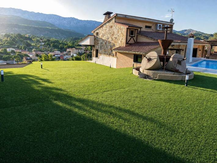Casa rural para 11 personas, con Balcón y Terraza además de Jardín y Piscina en Arenas de San Pedro
