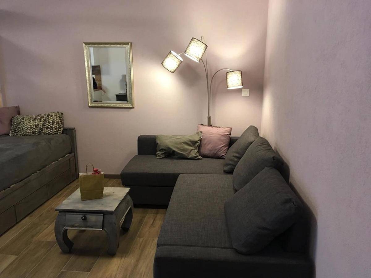 Ganze Wohnung, Two-Bedroom Apartment in Val-de-Travers, Massif du Jura