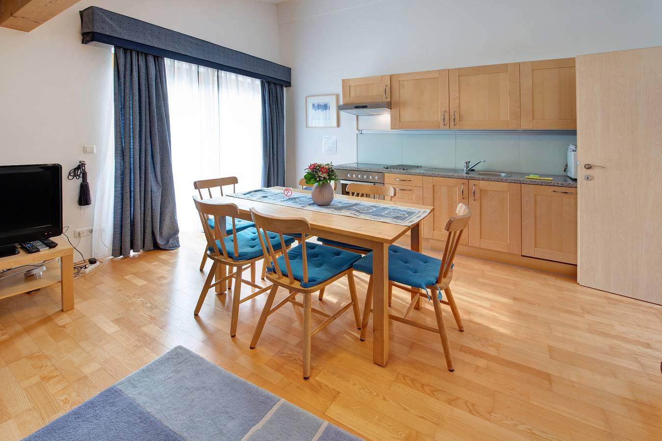 Ganze Wohnung, "Haus Lowe Appartement 2 Stock Nr 4" mit Bergblick in Filzmoos, Tennengau