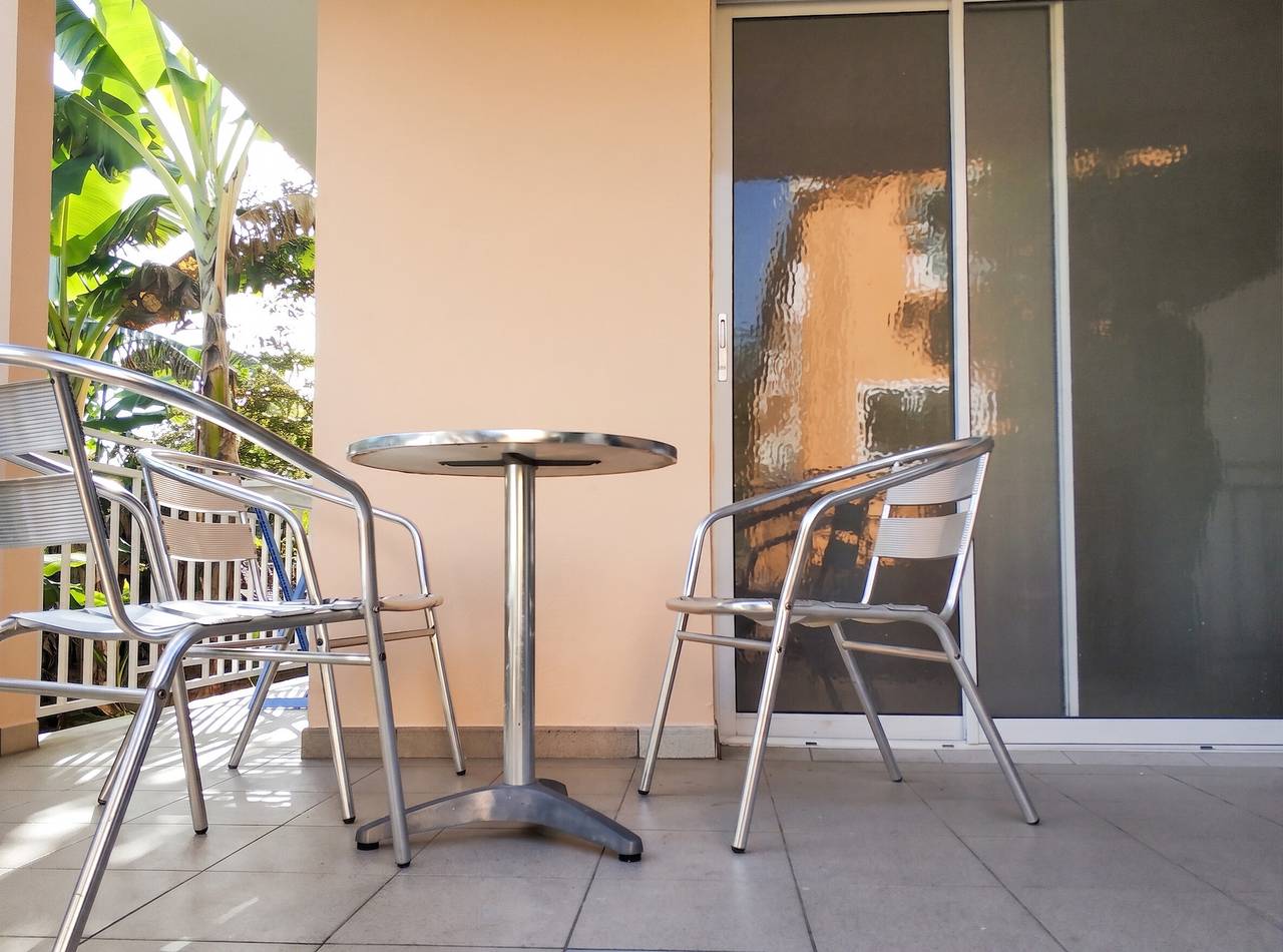 Apartamento entero, Encantador apartamento en Lamentin con terraza y jardín, 46 m² in Le Lamentin, Martinica
