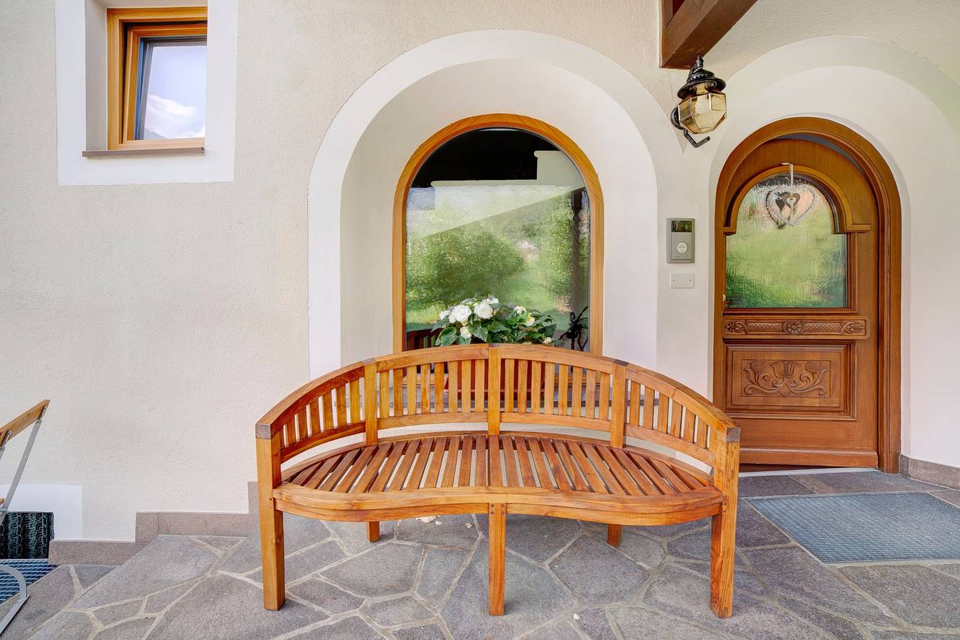 Ganze Wohnung, Ferienwohnung 'Obermoarhof Mutspitze' mit Bergblick, Gemeinschaftsgarten und Wlan in Algund, Ortleralpen