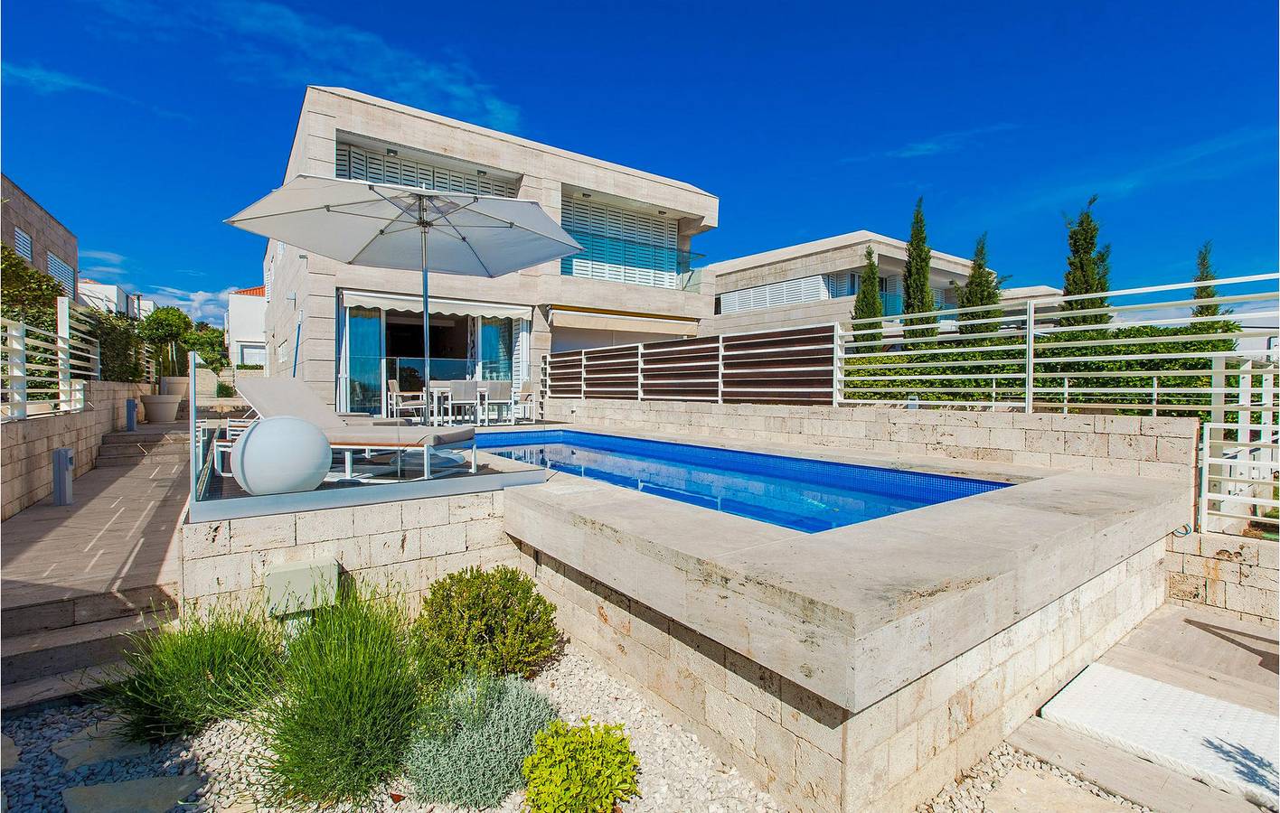 Casa vacanza a Zara a partire da 636€ a notte