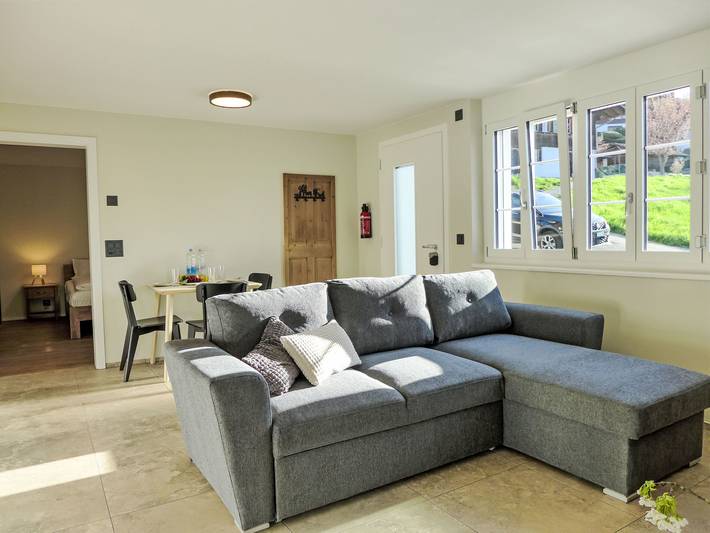 Ferienwohnung für 3 Personen, mit Seeblick und Terrasse sowie Ausblick am Thunersee - 2