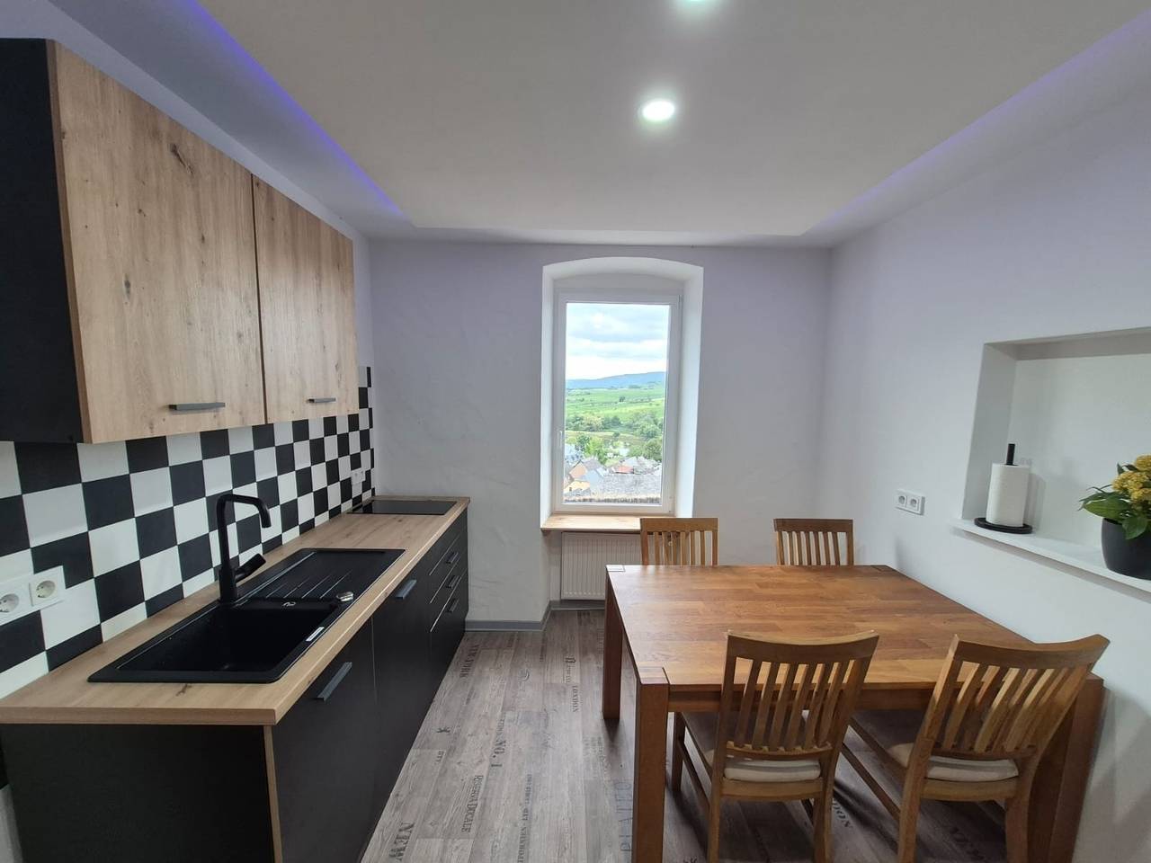 Ganze Ferienwohnung, Ferienwohnung in Ürzig mit Moselblick in Ürzig, Bernkastel-Kues & Umgebung