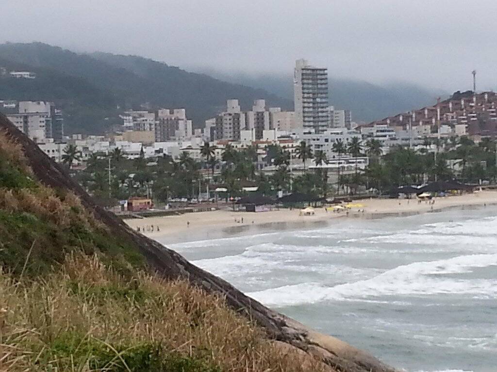 Ganze Wohnung, Guaruja Wohnung Mit Pool 🏝 in Praia da Enseada (Guarujá), Baixada Santista